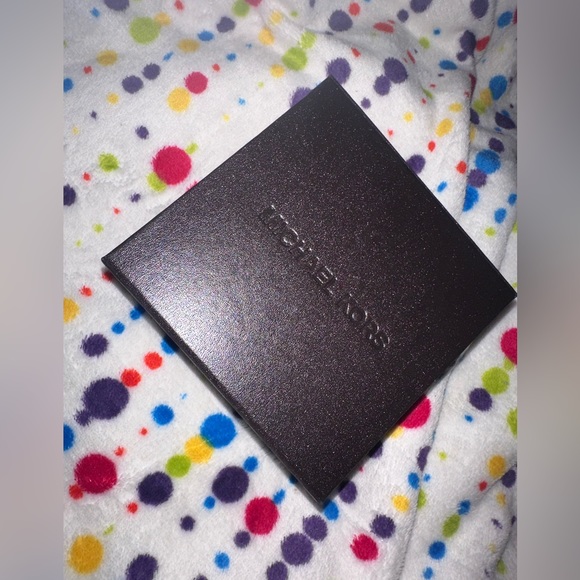 Michael Kors - Picture 1 of 7